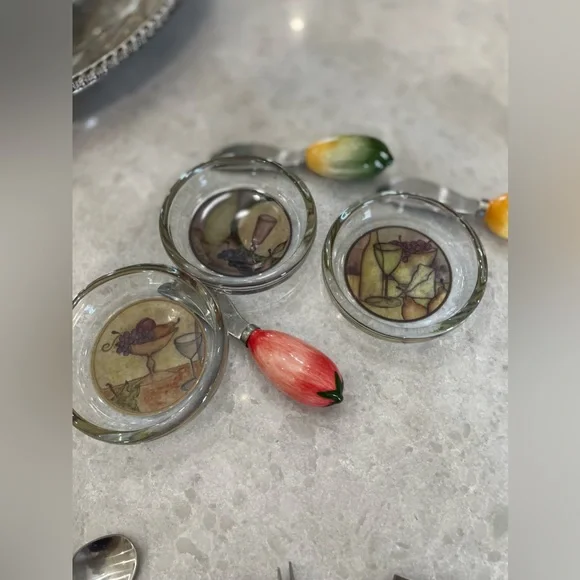 Kitchen odds and ends - Picture 4 of 4